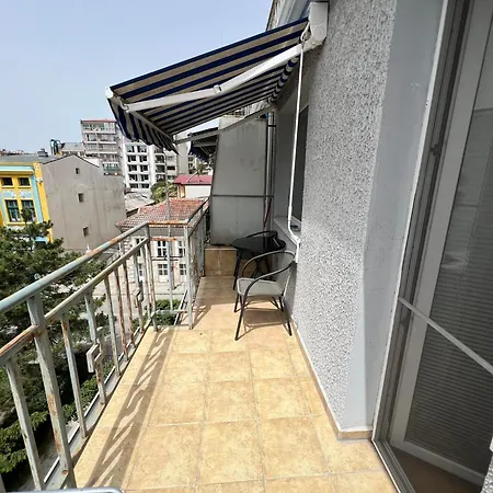 Delux Art Apartament *