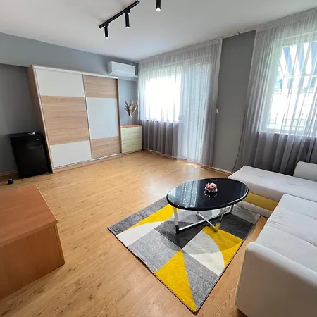 Delux Art Apartment *